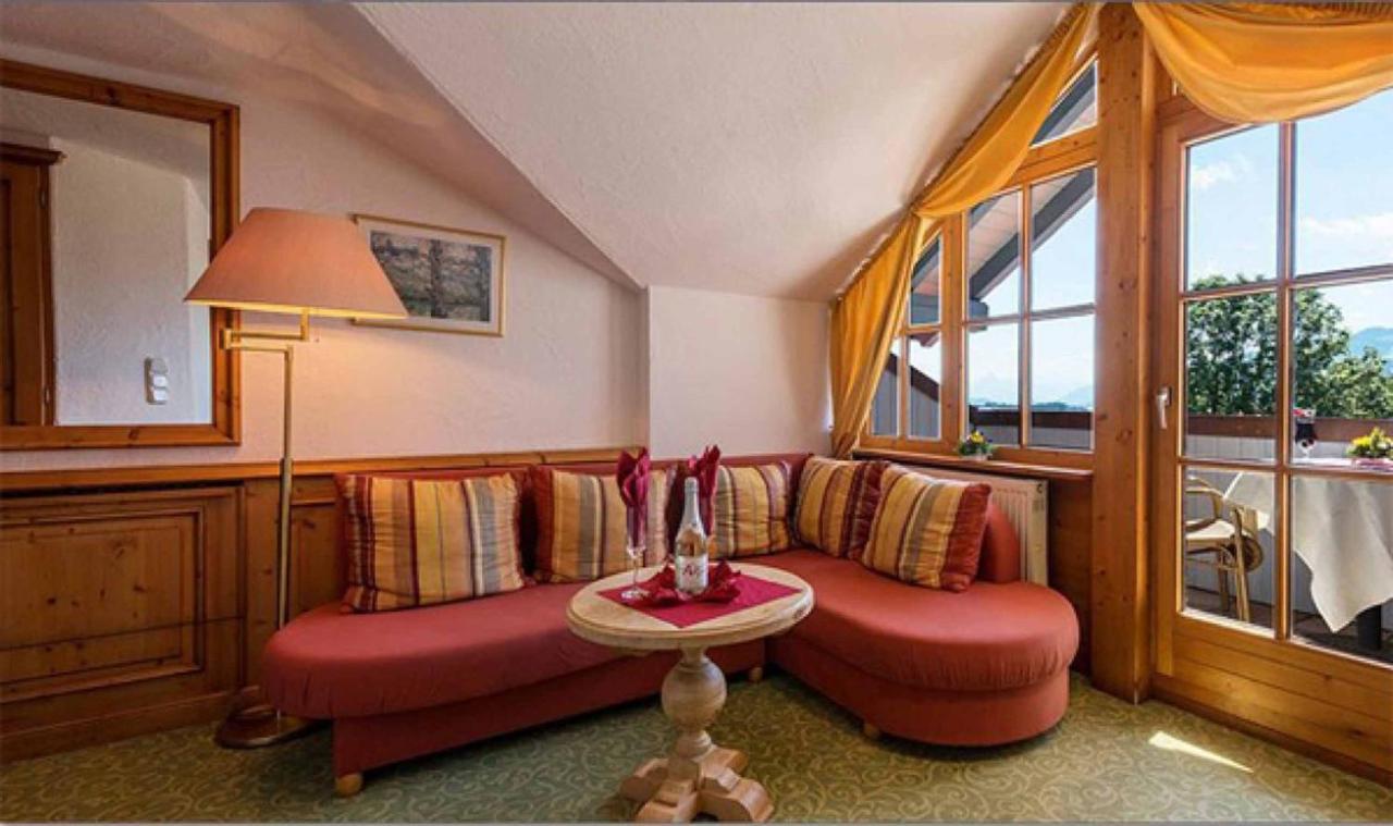 Naturhotel Am Sonnenhang Oy-Mittelberg Exterior foto
